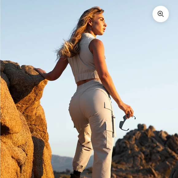 NEW FIRM ABS CREAM TAN CARGO PANTS TRACK JOGGERS MEDIUM - Picture 2 of 9